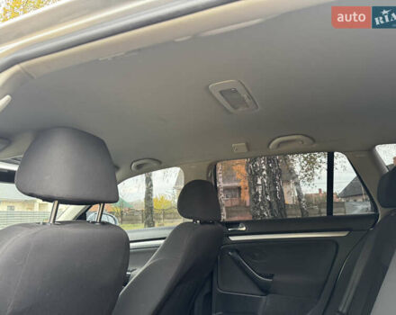 Серый Фольксваген Гольф, объемом двигателя 1.6 л и пробегом 396 тыс. км за 6300 $, фото 14 на Automoto.ua