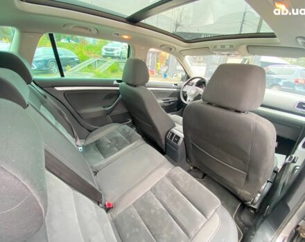 Серый Фольксваген Гольф, объемом двигателя 1.6 л и пробегом 249 тыс. км за 9240 $, фото 31 на Automoto.ua