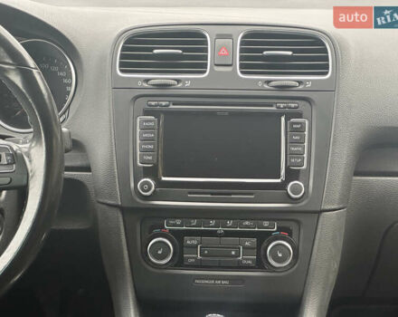 Серый Фольксваген Гольф, объемом двигателя 1.4 л и пробегом 202 тыс. км за 8799 $, фото 48 на Automoto.ua