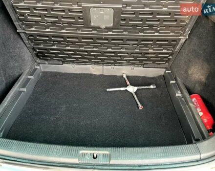 Сірий Фольксваген Гольф, об'ємом двигуна 1.6 л та пробігом 241 тис. км за 7600 $, фото 8 на Automoto.ua