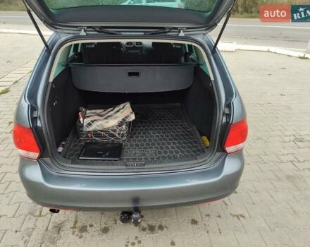 Сірий Фольксваген Гольф, об'ємом двигуна 1.6 л та пробігом 258 тис. км за 7300 $, фото 4 на Automoto.ua