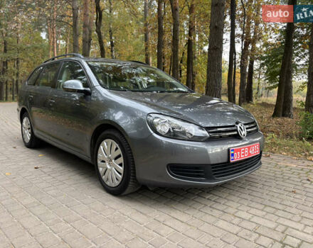 Серый Фольксваген Гольф, объемом двигателя 1.6 л и пробегом 235 тыс. км за 7750 $, фото 6 на Automoto.ua