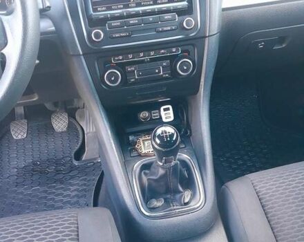 Серый Фольксваген Гольф, объемом двигателя 1.6 л и пробегом 274 тыс. км за 6700 $, фото 4 на Automoto.ua