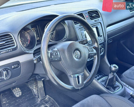 Серый Фольксваген Гольф, объемом двигателя 1.39 л и пробегом 171 тыс. км за 6299 $, фото 25 на Automoto.ua