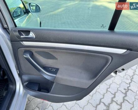 Серый Фольксваген Гольф, объемом двигателя 1.39 л и пробегом 171 тыс. км за 6299 $, фото 33 на Automoto.ua