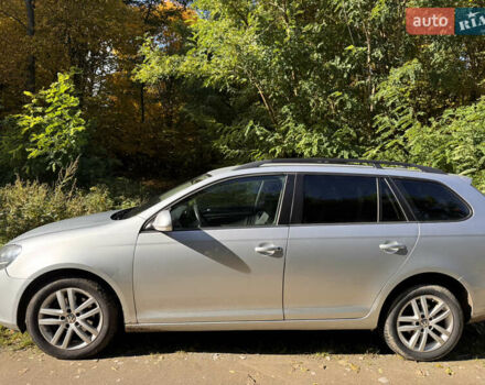 Серый Фольксваген Гольф, объемом двигателя 1.6 л и пробегом 279 тыс. км за 7800 $, фото 1 на Automoto.ua