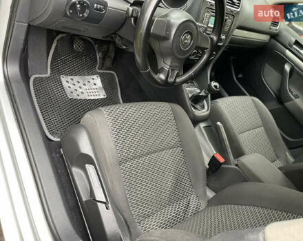 Сірий Фольксваген Гольф, об'ємом двигуна 1.6 л та пробігом 262 тис. км за 7500 $, фото 18 на Automoto.ua