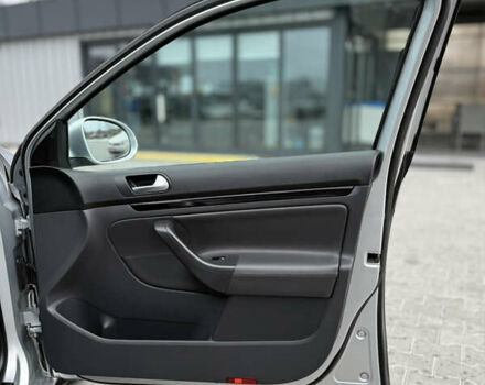 Серый Фольксваген Гольф, объемом двигателя 1.4 л и пробегом 196 тыс. км за 7800 $, фото 65 на Automoto.ua