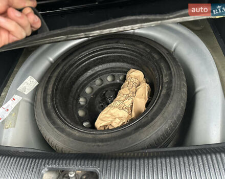 Серый Фольксваген Гольф, объемом двигателя 1.6 л и пробегом 230 тыс. км за 7400 $, фото 22 на Automoto.ua