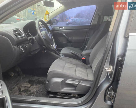 Серый Фольксваген Гольф, объемом двигателя 1.39 л и пробегом 243 тыс. км за 7799 $, фото 41 на Automoto.ua