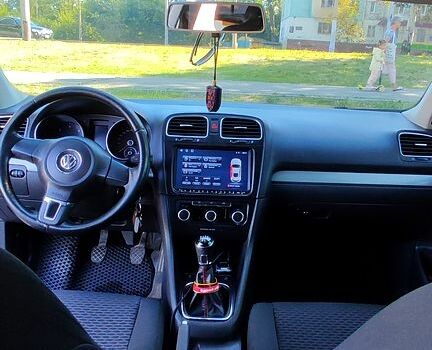 Серый Фольксваген Гольф, объемом двигателя 1.6 л и пробегом 0 тыс. км за 6588 $, фото 6 на Automoto.ua