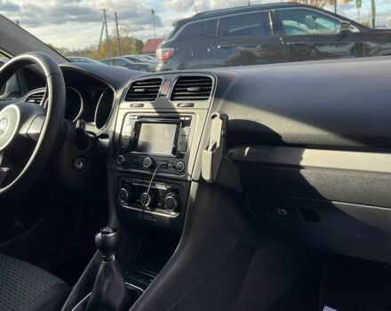 Серый Фольксваген Гольф, объемом двигателя 1.6 л и пробегом 255 тыс. км за 7500 $, фото 16 на Automoto.ua