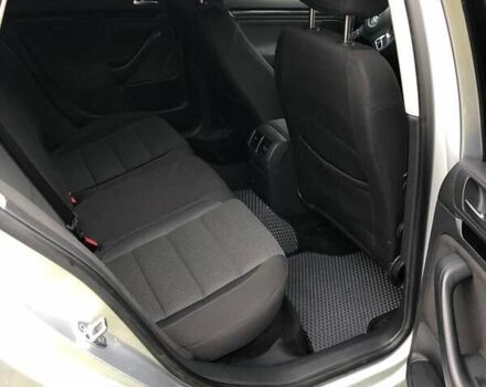 Серый Фольксваген Гольф, объемом двигателя 1.6 л и пробегом 313 тыс. км за 6600 $, фото 14 на Automoto.ua