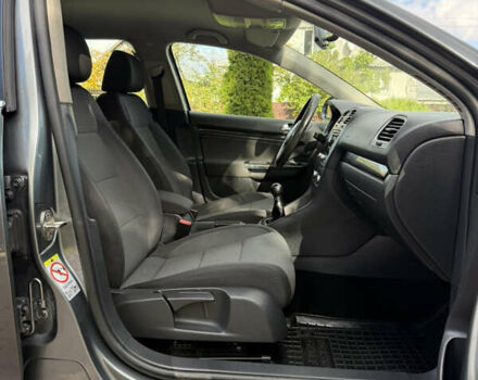 Сірий Фольксваген Гольф, об'ємом двигуна 1.6 л та пробігом 283 тис. км за 7650 $, фото 35 на Automoto.ua