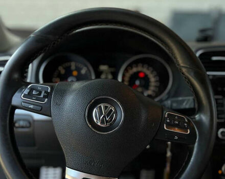 Серый Фольксваген Гольф, объемом двигателя 1.6 л и пробегом 318 тыс. км за 7700 $, фото 21 на Automoto.ua