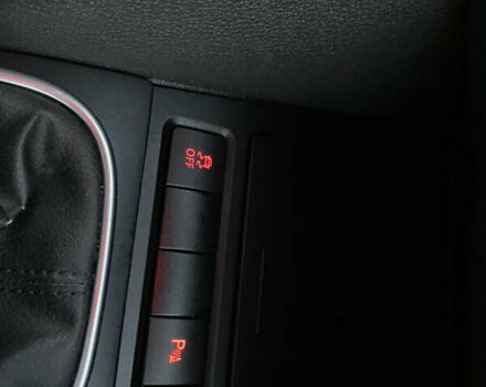 Серый Фольксваген Гольф, объемом двигателя 2 л и пробегом 221 тыс. км за 8699 $, фото 75 на Automoto.ua