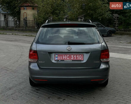 Серый Фольксваген Гольф, объемом двигателя 1.6 л и пробегом 256 тыс. км за 7950 $, фото 3 на Automoto.ua