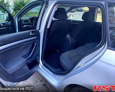 Сірий Фольксваген Гольф, об'ємом двигуна 1.6 л та пробігом 300 тис. км за 6800 $, фото 10 на Automoto.ua