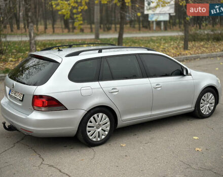Серый Фольксваген Гольф, объемом двигателя 1.6 л и пробегом 230 тыс. км за 7400 $, фото 3 на Automoto.ua