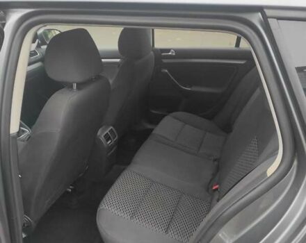 Серый Фольксваген Гольф, объемом двигателя 1.6 л и пробегом 300 тыс. км за 7499 $, фото 12 на Automoto.ua