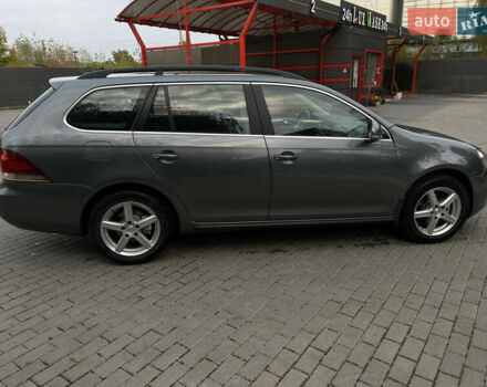 Серый Фольксваген Гольф, объемом двигателя 1.6 л и пробегом 256 тыс. км за 7950 $, фото 1 на Automoto.ua