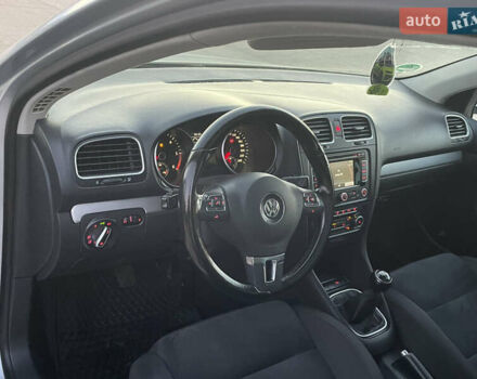 Серый Фольксваген Гольф, объемом двигателя 2 л и пробегом 221 тыс. км за 8699 $, фото 77 на Automoto.ua