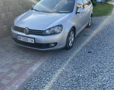 Серый Фольксваген Гольф, объемом двигателя 1.6 л и пробегом 335 тыс. км за 7800 $, фото 1 на Automoto.ua