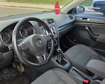 Серый Фольксваген Гольф, объемом двигателя 1.6 л и пробегом 336 тыс. км за 8499 $, фото 6 на Automoto.ua