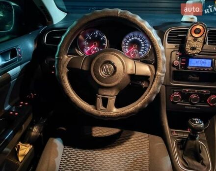 Серый Фольксваген Гольф, объемом двигателя 1.6 л и пробегом 296 тыс. км за 6200 $, фото 6 на Automoto.ua