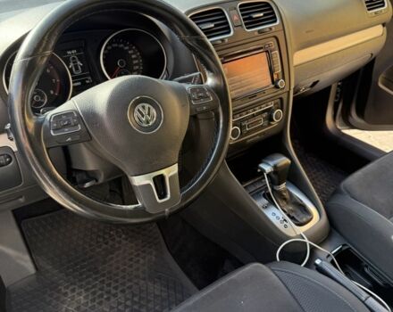 Серый Фольксваген Гольф, объемом двигателя 1.4 л и пробегом 300 тыс. км за 7800 $, фото 4 на Automoto.ua