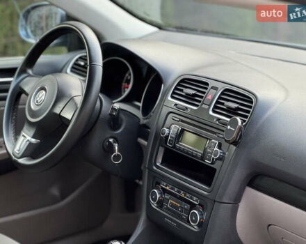 Серый Фольксваген Гольф, объемом двигателя 1.39 л и пробегом 251 тыс. км за 6800 $, фото 28 на Automoto.ua