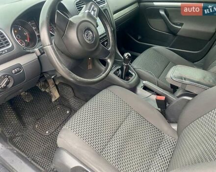 Сірий Фольксваген Гольф, об'ємом двигуна 1.6 л та пробігом 346 тис. км за 7150 $, фото 10 на Automoto.ua