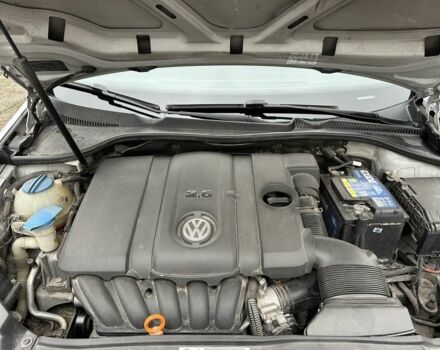 Серый Фольксваген Гольф, объемом двигателя 2.5 л и пробегом 250 тыс. км за 6700 $, фото 3 на Automoto.ua