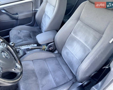 Серый Фольксваген Гольф, объемом двигателя 1.39 л и пробегом 171 тыс. км за 6299 $, фото 28 на Automoto.ua