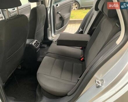 Сірий Фольксваген Гольф, об'ємом двигуна 1.39 л та пробігом 233 тис. км за 7999 $, фото 35 на Automoto.ua