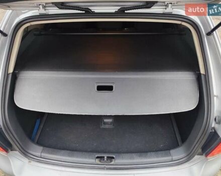 Серый Фольксваген Гольф, объемом двигателя 1.6 л и пробегом 259 тыс. км за 8000 $, фото 29 на Automoto.ua