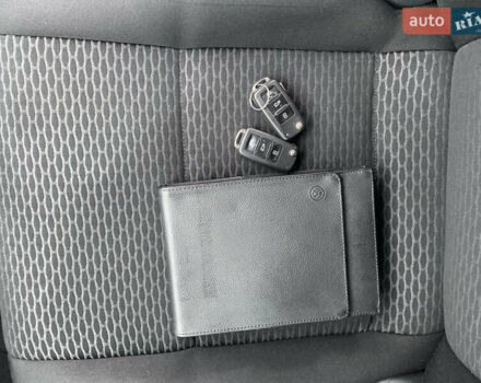 Серый Фольксваген Гольф, объемом двигателя 1.6 л и пробегом 293 тыс. км за 7750 $, фото 25 на Automoto.ua