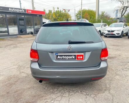 Серый Фольксваген Гольф, объемом двигателя 1.6 л и пробегом 249 тыс. км за 9240 $, фото 5 на Automoto.ua