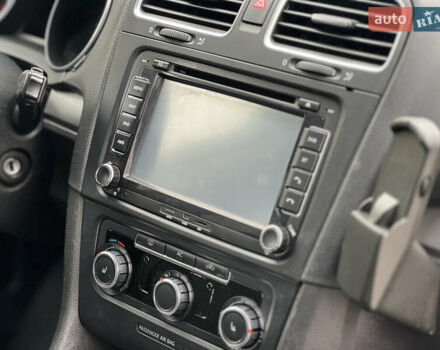 Сірий Фольксваген Гольф, об'ємом двигуна 1.6 л та пробігом 270 тис. км за 8300 $, фото 24 на Automoto.ua