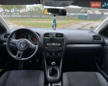 Серый Фольксваген Гольф, объемом двигателя 1.6 л и пробегом 396 тыс. км за 6300 $, фото 12 на Automoto.ua
