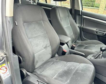 Сірий Фольксваген Гольф, об'ємом двигуна 1.6 л та пробігом 159 тис. км за 9950 $, фото 15 на Automoto.ua