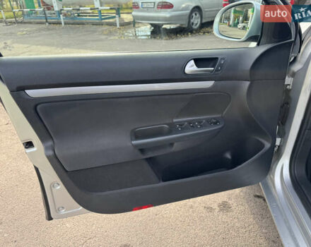 Сірий Фольксваген Гольф, об'ємом двигуна 1.6 л та пробігом 225 тис. км за 8350 $, фото 54 на Automoto.ua