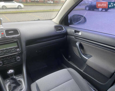 Серый Фольксваген Гольф, объемом двигателя 1.39 л и пробегом 243 тыс. км за 7799 $, фото 38 на Automoto.ua