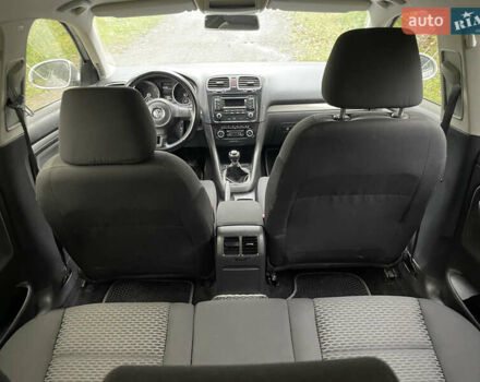 Сірий Фольксваген Гольф, об'ємом двигуна 1.6 л та пробігом 262 тис. км за 7500 $, фото 28 на Automoto.ua