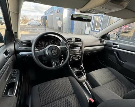 Серый Фольксваген Гольф, объемом двигателя 1.6 л и пробегом 276 тыс. км за 7600 $, фото 10 на Automoto.ua