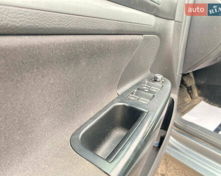 Сірий Фольксваген Гольф, об'ємом двигуна 1.6 л та пробігом 249 тис. км за 9240 $, фото 18 на Automoto.ua