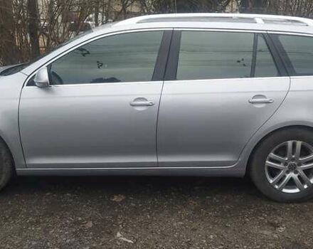 Серый Фольксваген Гольф, объемом двигателя 1.6 л и пробегом 260 тыс. км за 11000 $, фото 1 на Automoto.ua