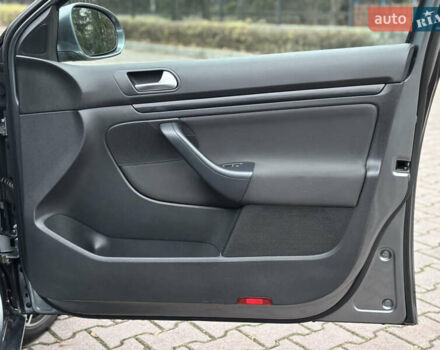 Серый Фольксваген Гольф, объемом двигателя 1.6 л и пробегом 248 тыс. км за 8099 $, фото 29 на Automoto.ua