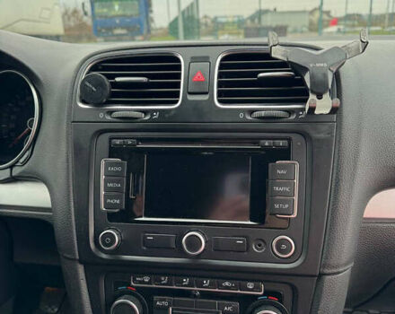 Серый Фольксваген Гольф, объемом двигателя 1.6 л и пробегом 315 тыс. км за 7500 $, фото 2 на Automoto.ua