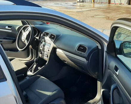 Серый Фольксваген Гольф, объемом двигателя 1.6 л и пробегом 230 тыс. км за 8500 $, фото 3 на Automoto.ua